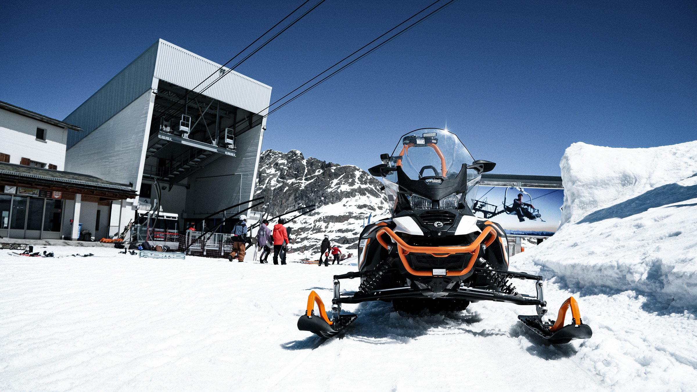 Exkursion bei den Bergbahnen Corvatsch im Tourismusstudium HFT Graubünden