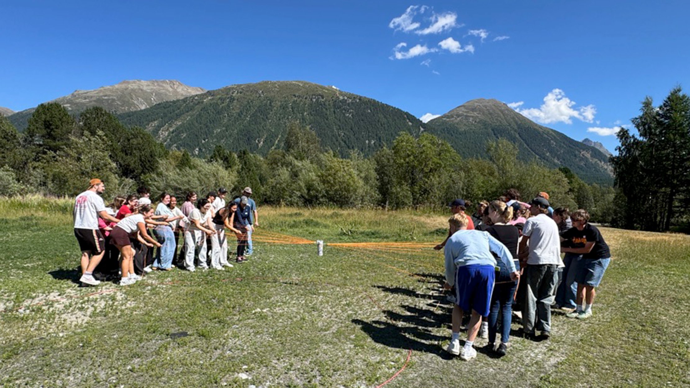 Start ins Tourismusstudium mit Teambuilding und Spass in der Natur.